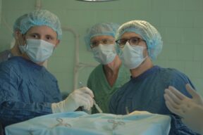 Razom announces a new program: The Co-Pilot Project – Neurosurgery Training in Ukraine