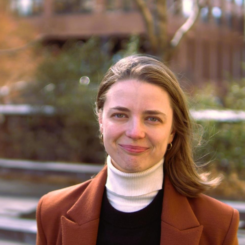 Zoe Riozzi Our team - Razom