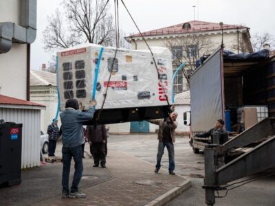 Razom Health Powers Up Ukrainian Hospitals