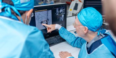 Провідні нейрохірурги зі США проведуть операції для військовослужбовців та цивільних у Львові
