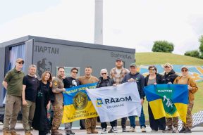 Благодійний фонд “Разом для України” спільно з STABNET передали 2 стабілізаційні контейнери для потреб ЗСУ